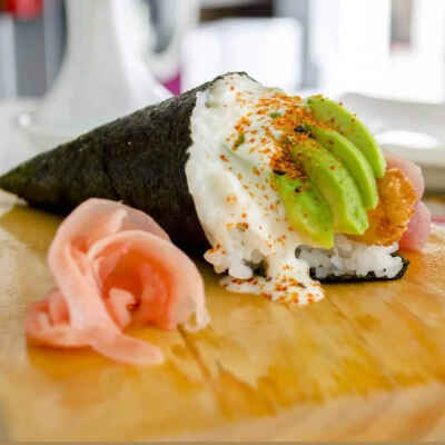  Temaki Salmon